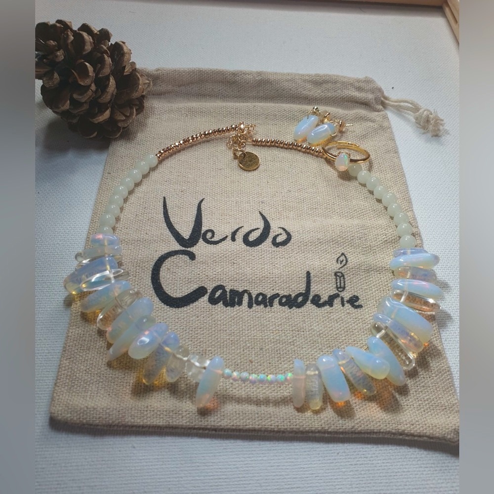 Marquise shape Opal necklace (Simulated)